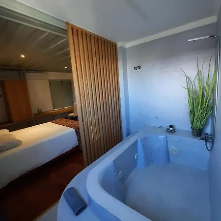 Patio Da Figueira 3* טורס ודראס