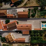 Patio Da Figueira 托里什韦德拉什