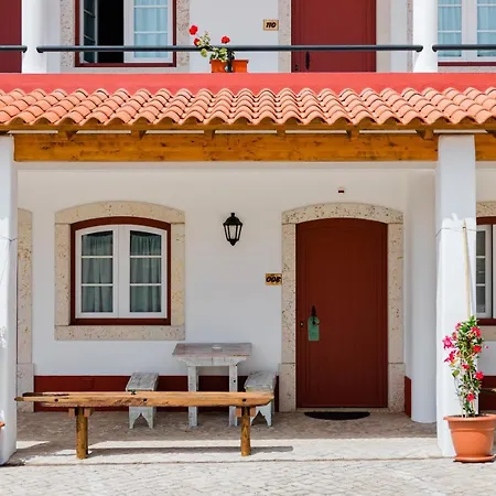 Patio Da Figueira 托里什韦德拉什